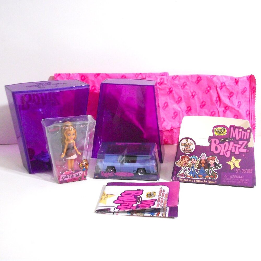 MGA MINIVERSE MINI BRATZ Series 2 GIRLS NITE OUT YAMSIN CRUISER Car w Jewel Case